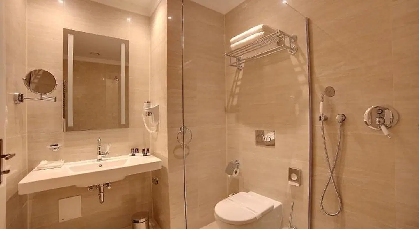 Luxury Spa Hotel Olympic Palace Badezimmer