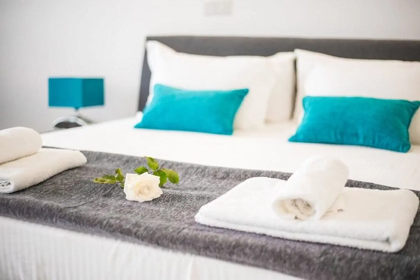 Corina Apartments ROOM_EXAMPLE