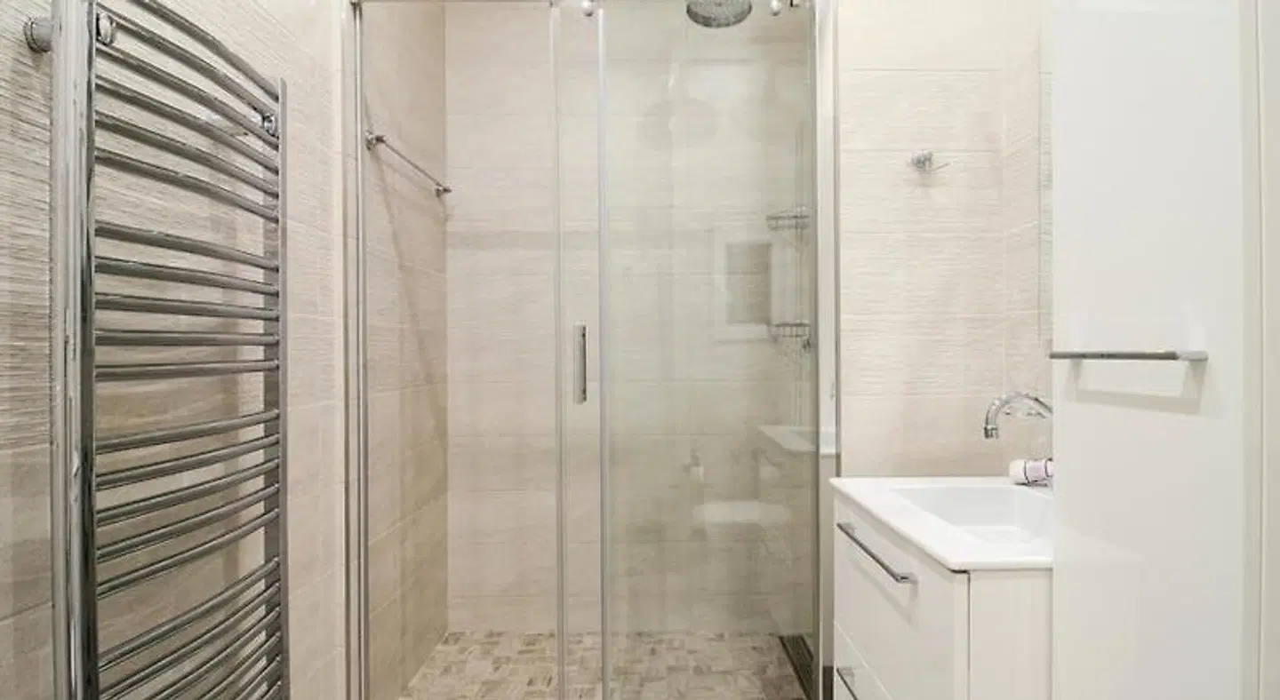 Apartment Palais Miramar Badezimmer