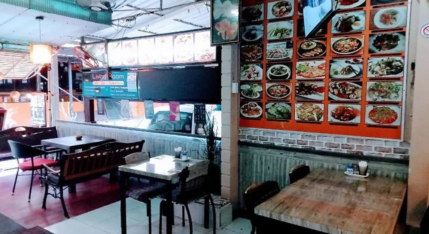 Living Room Guesthouse & Cafe Bar Restaurant