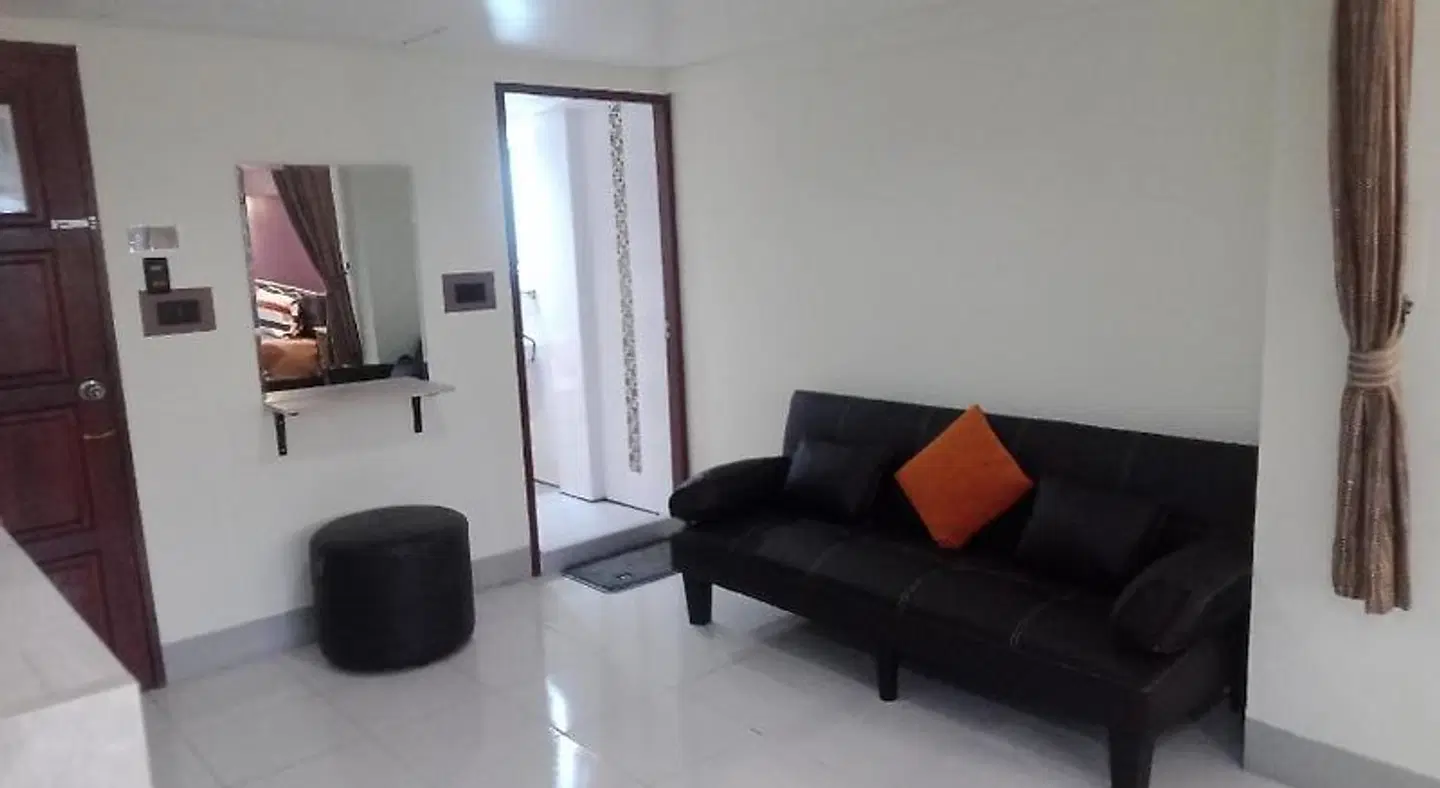 Living Room Guesthouse & Cafe Bar ROOM_EXAMPLE