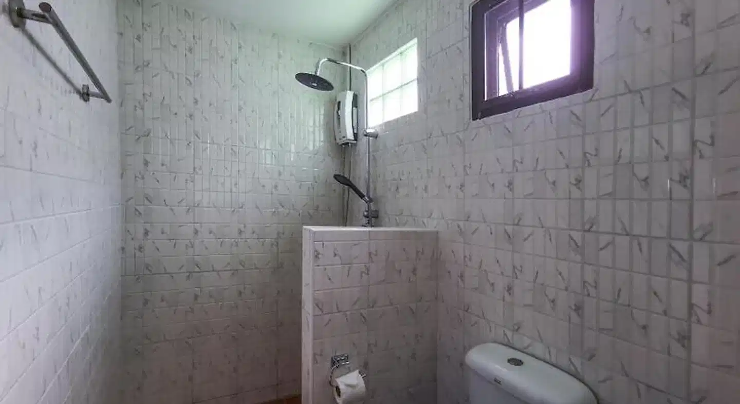 Harmony Naturist Resort HKT_18+ only nudist naked FKK Badezimmer