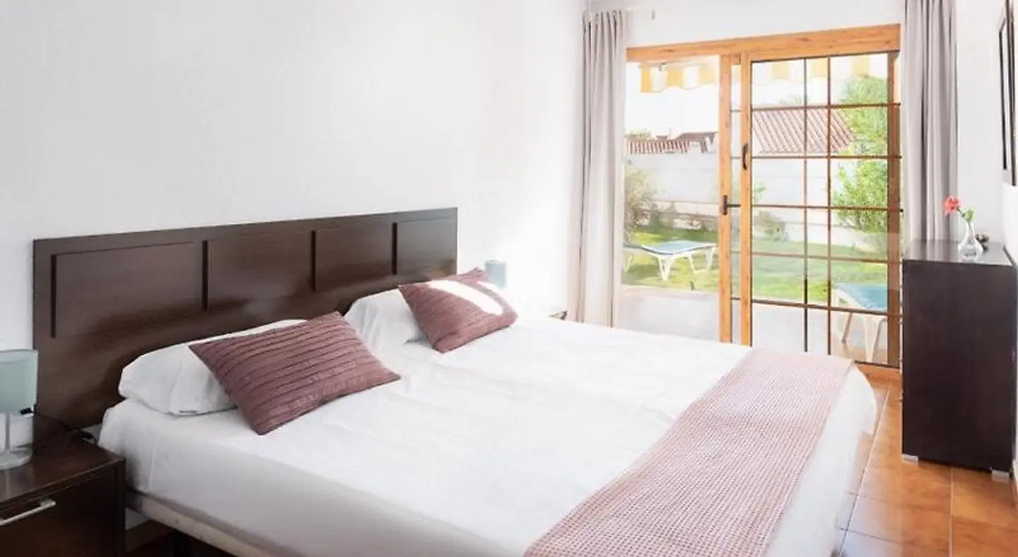 Garden City ROOM_EXAMPLE