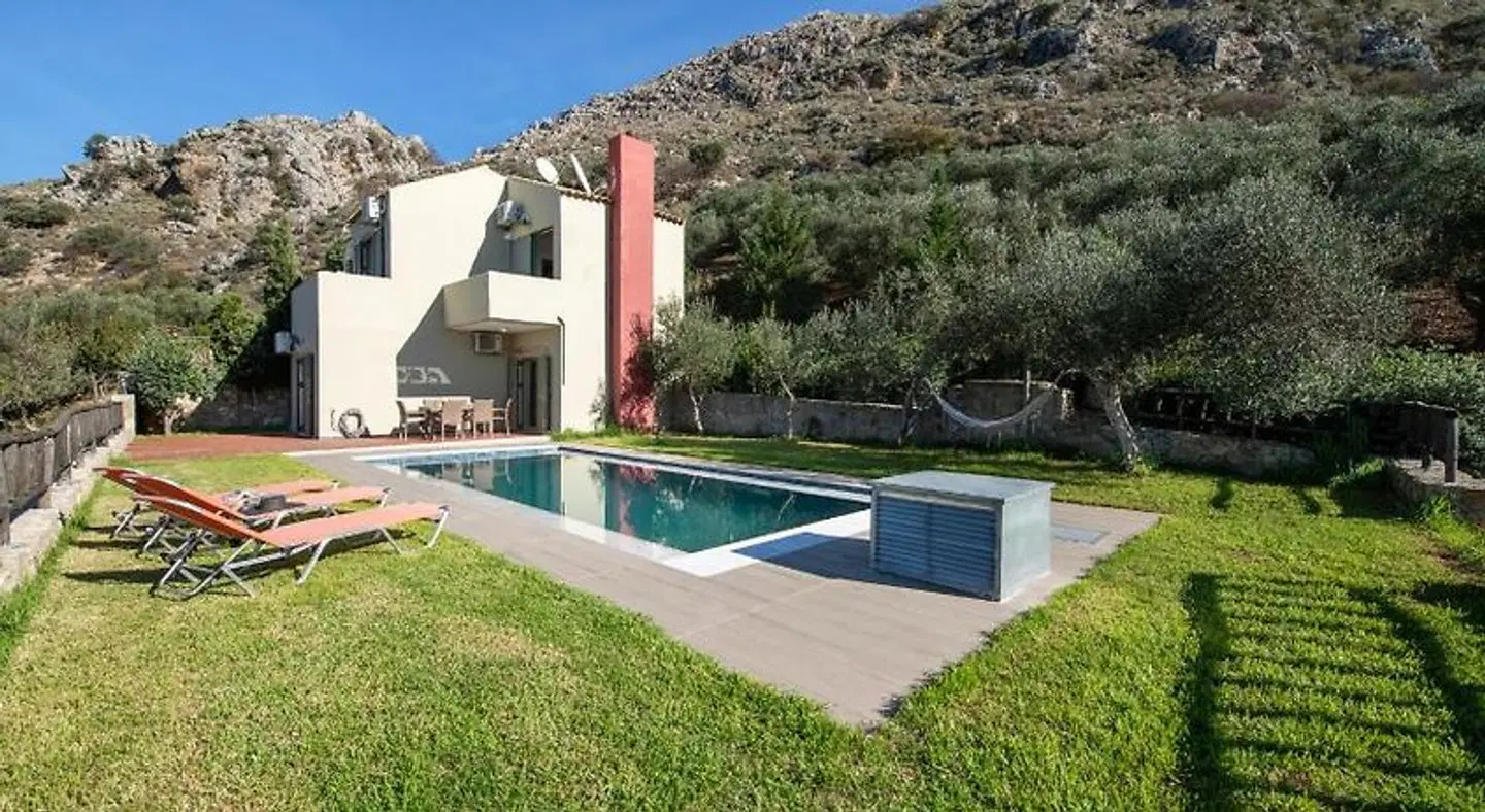 Malathiros Villas OUTDOOR_POOL