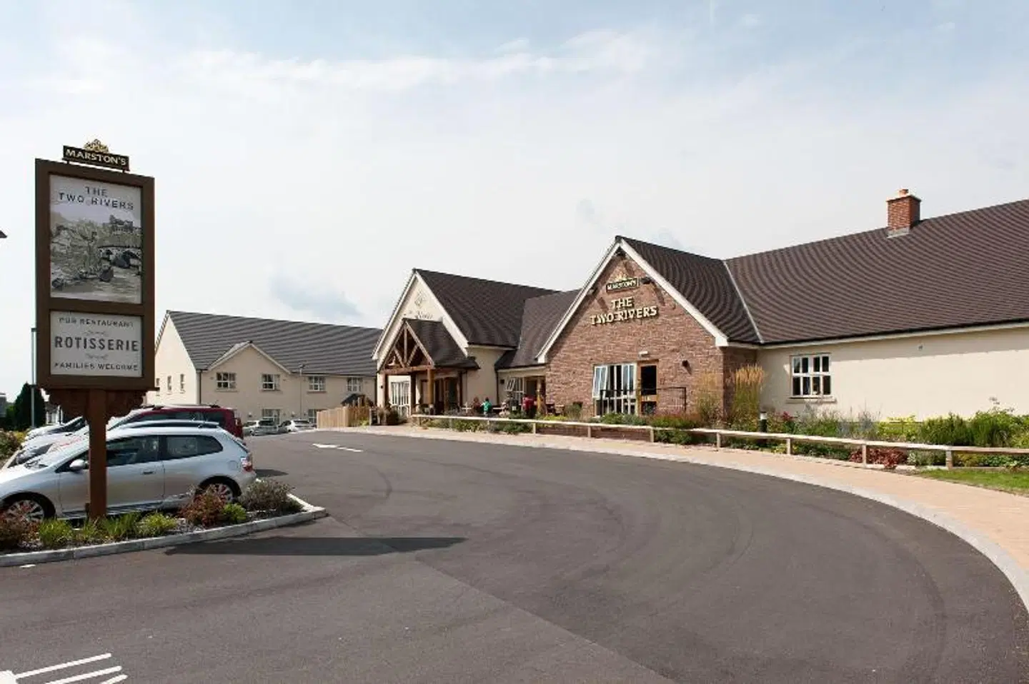 Two Rivers Lodge by Marstons Inns EXTERIOR