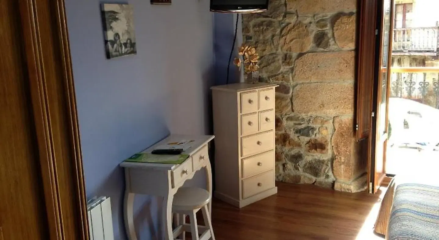 Posada de Villacarriedo ROOM_EXAMPLE
