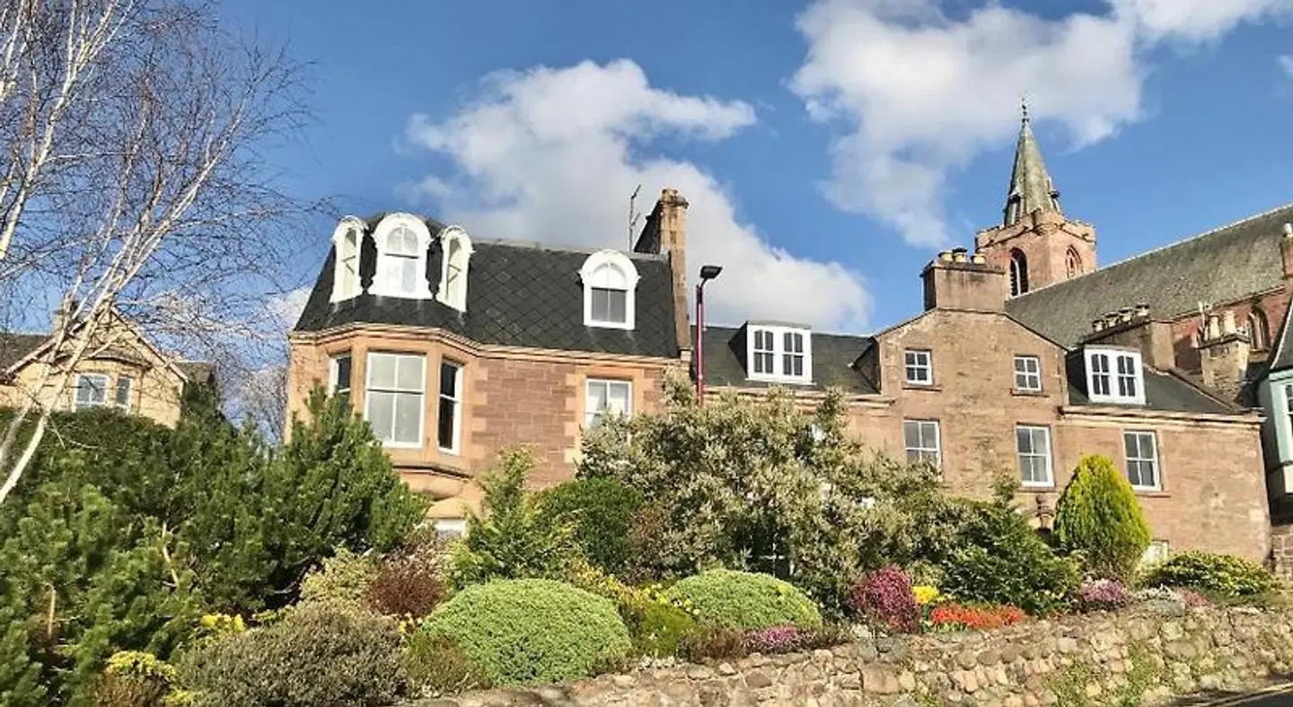 Leven House Hotel EXTERIOR