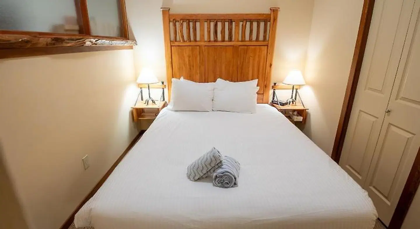 Snow Creek Lodge by Fernie Lodging Co ROOM_EXAMPLE