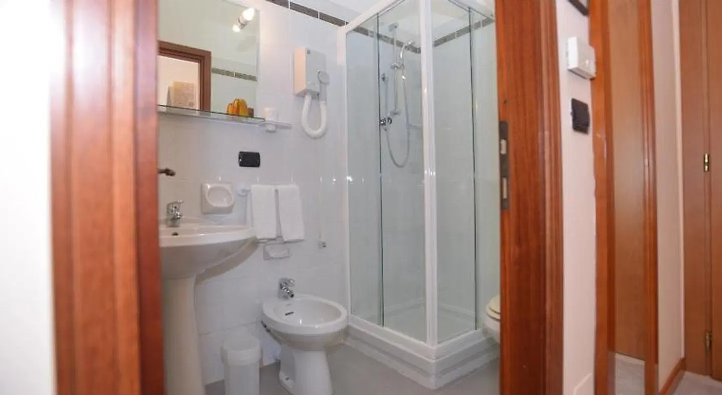 Hotel Acqui & Centro Benessere Badezimmer