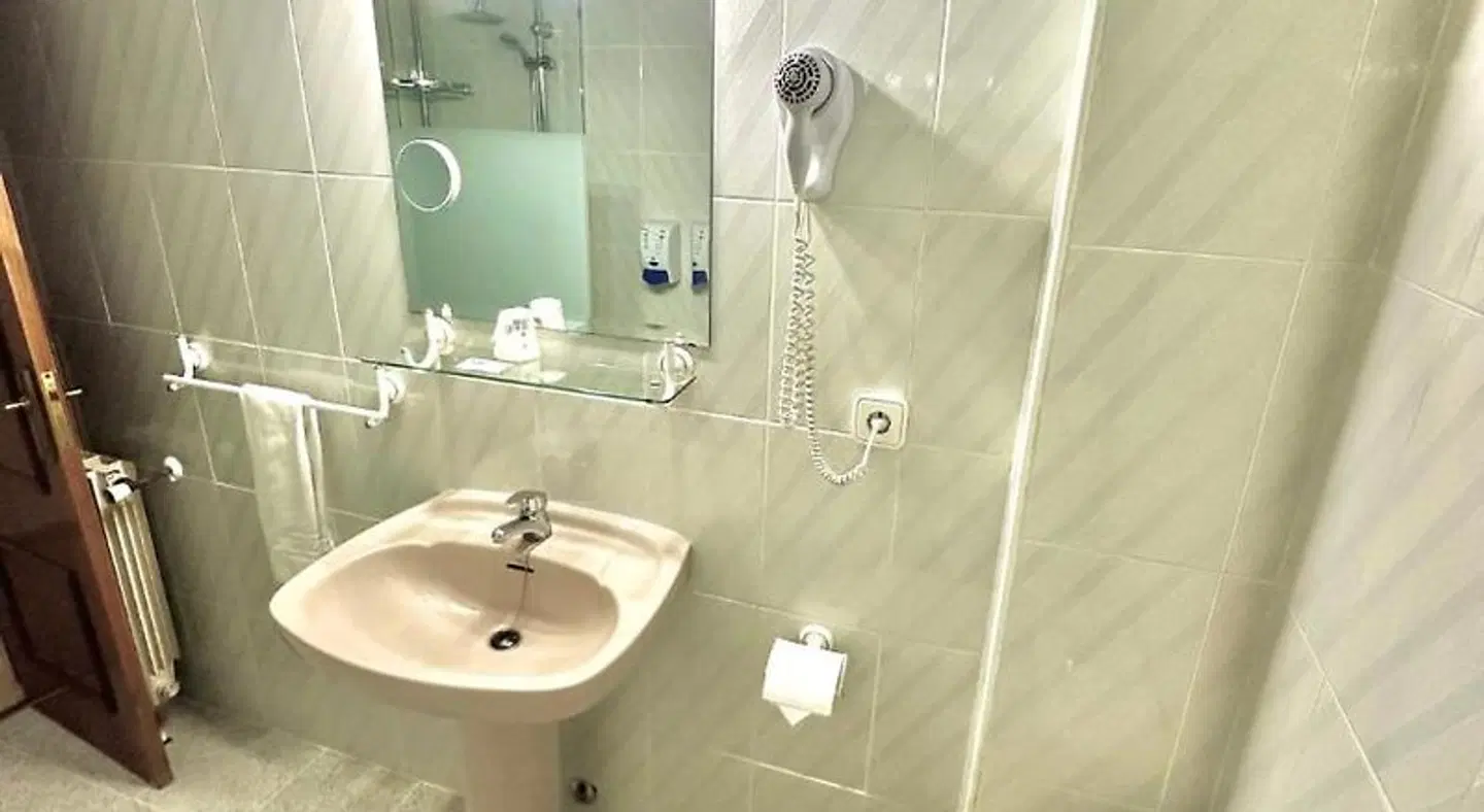 Hostal Vista Alegre Badezimmer