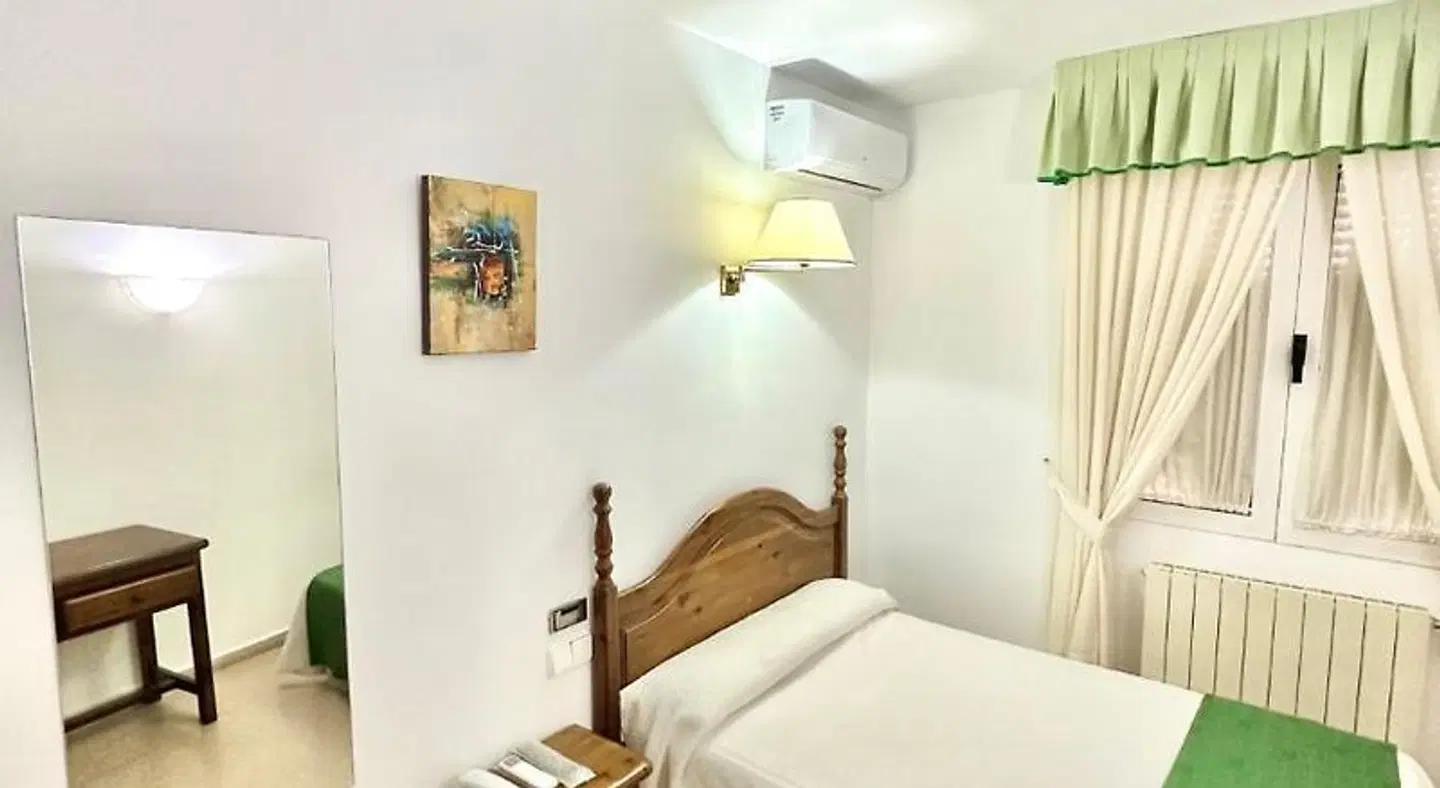 Hostal Vista Alegre ROOM_EXAMPLE