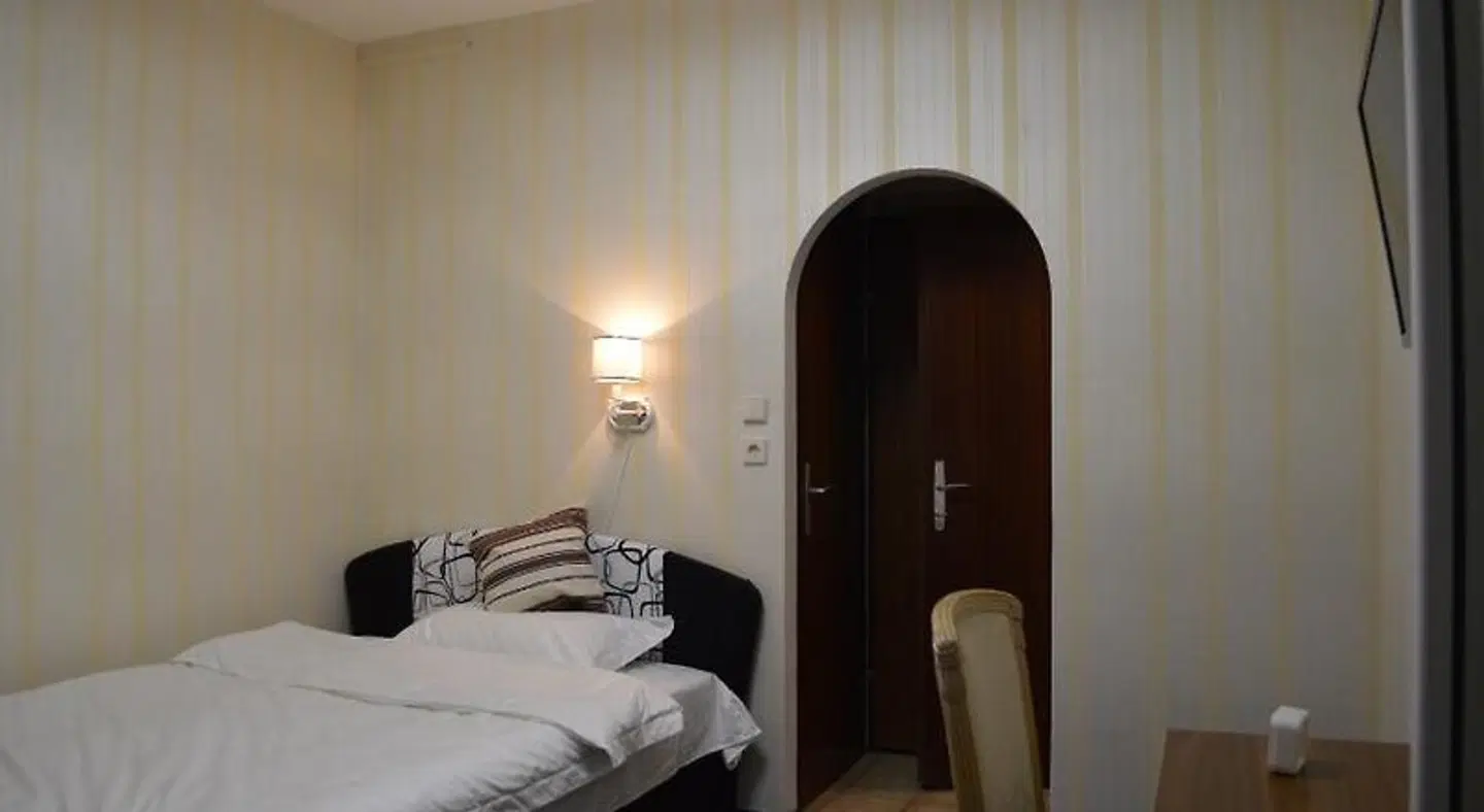 Austria ROOM_EXAMPLE