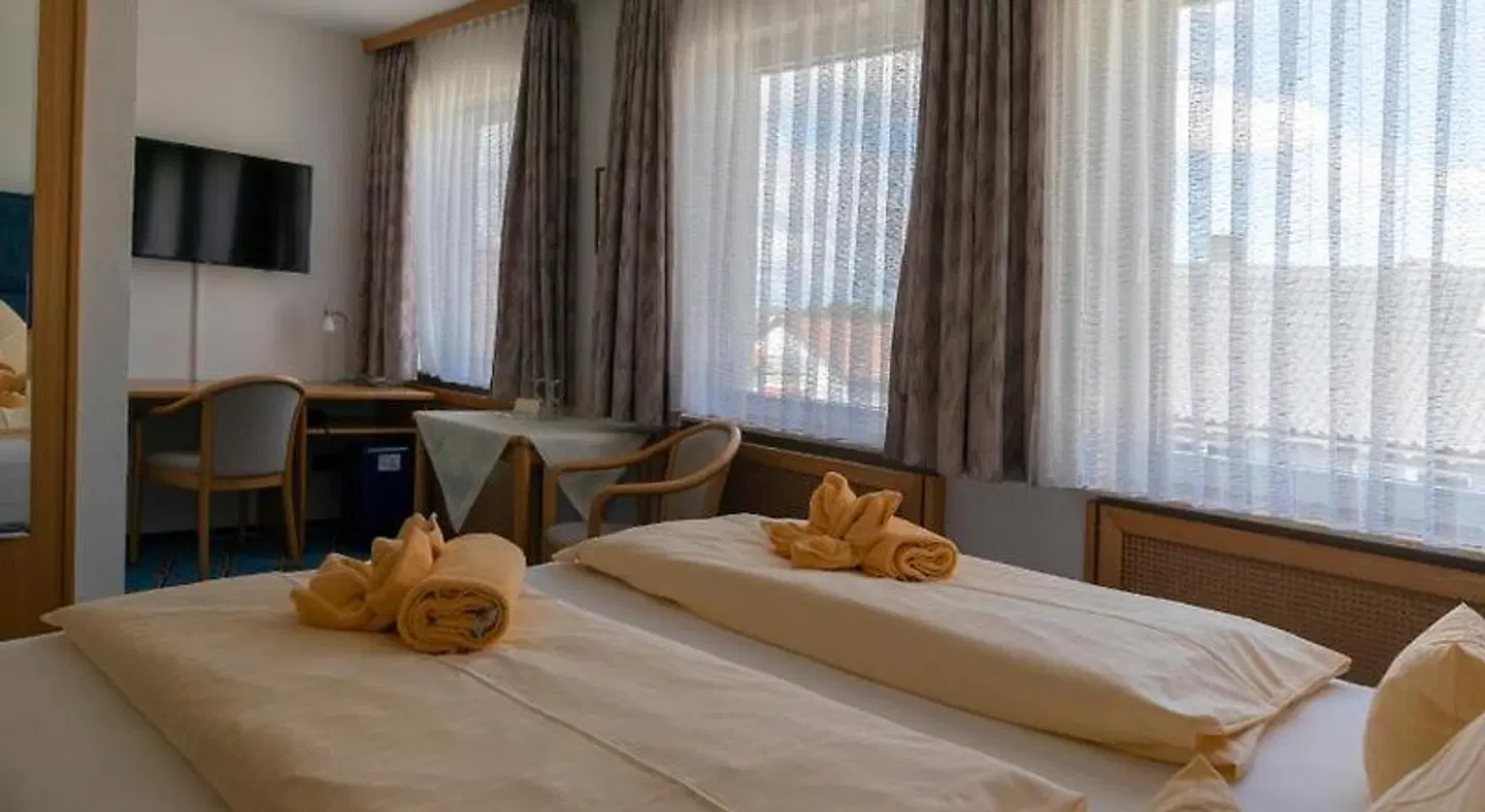 Mainaublick ROOM_EXAMPLE