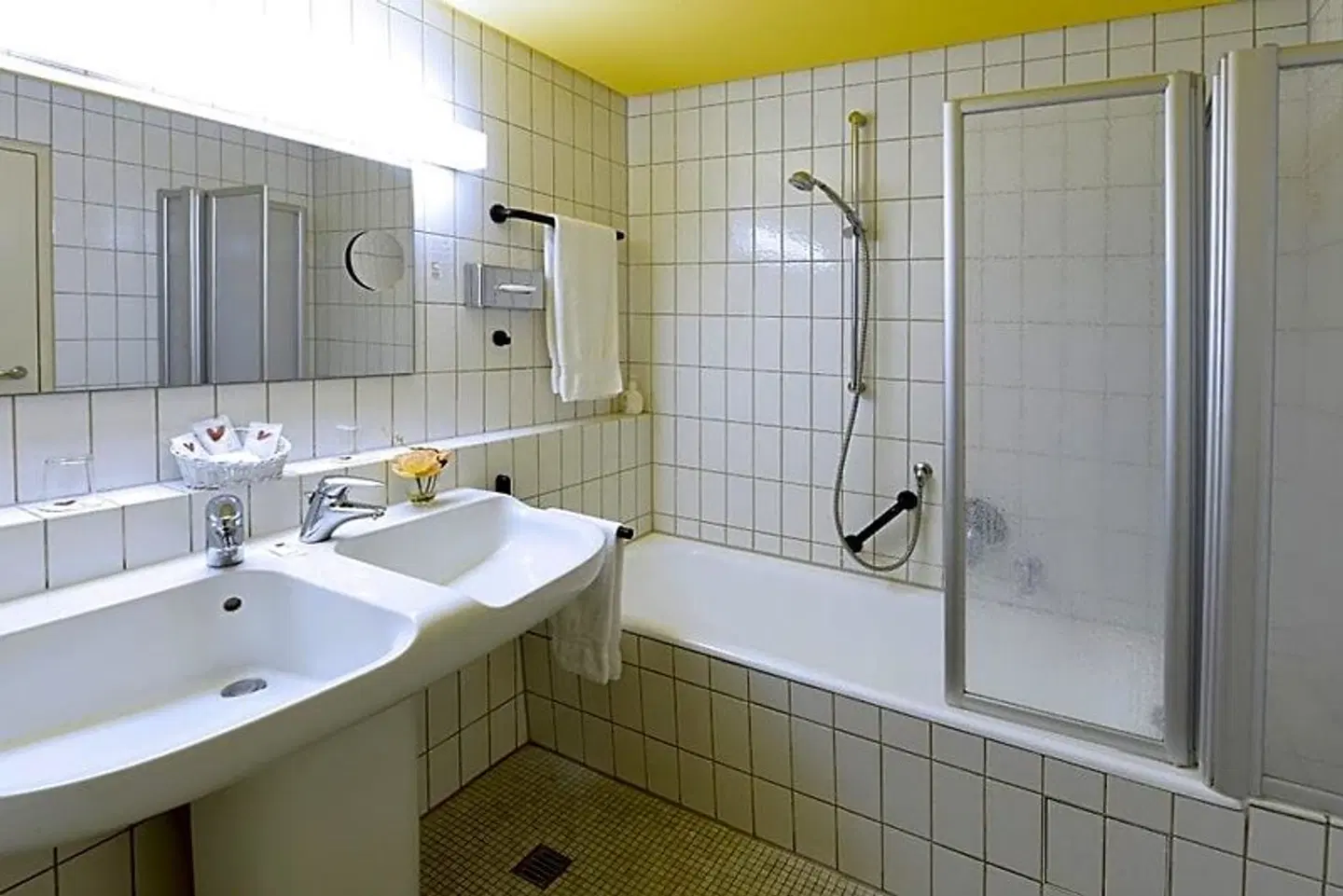 Sonne-Eintracht Badezimmer