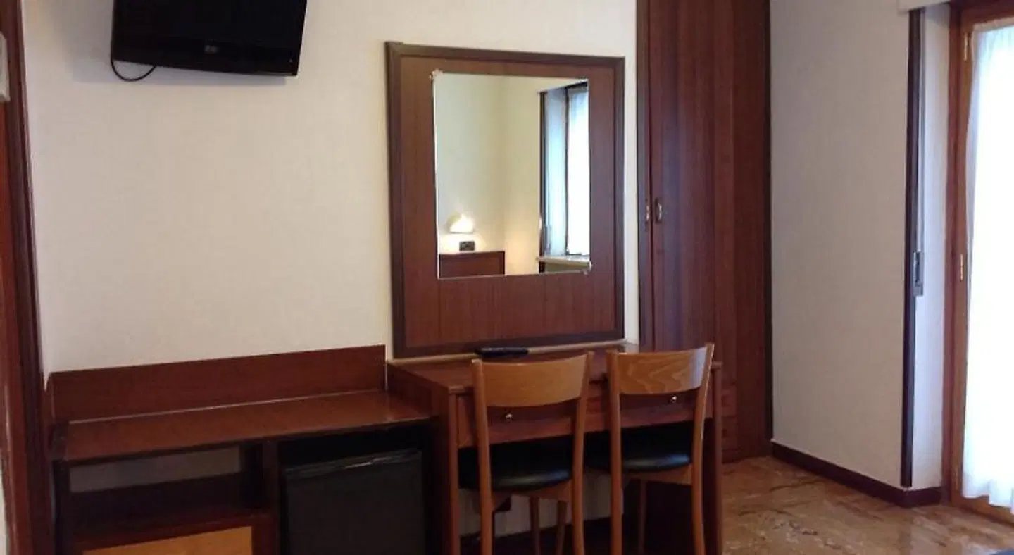 Tripoli La Margherita ROOM_EXAMPLE