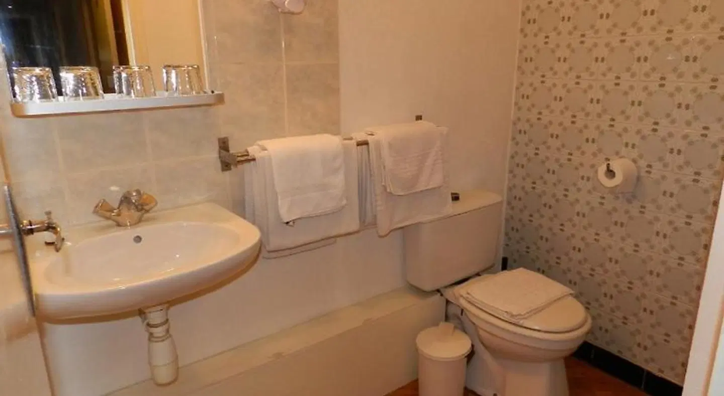 Mon P'tit Hôtel Badezimmer
