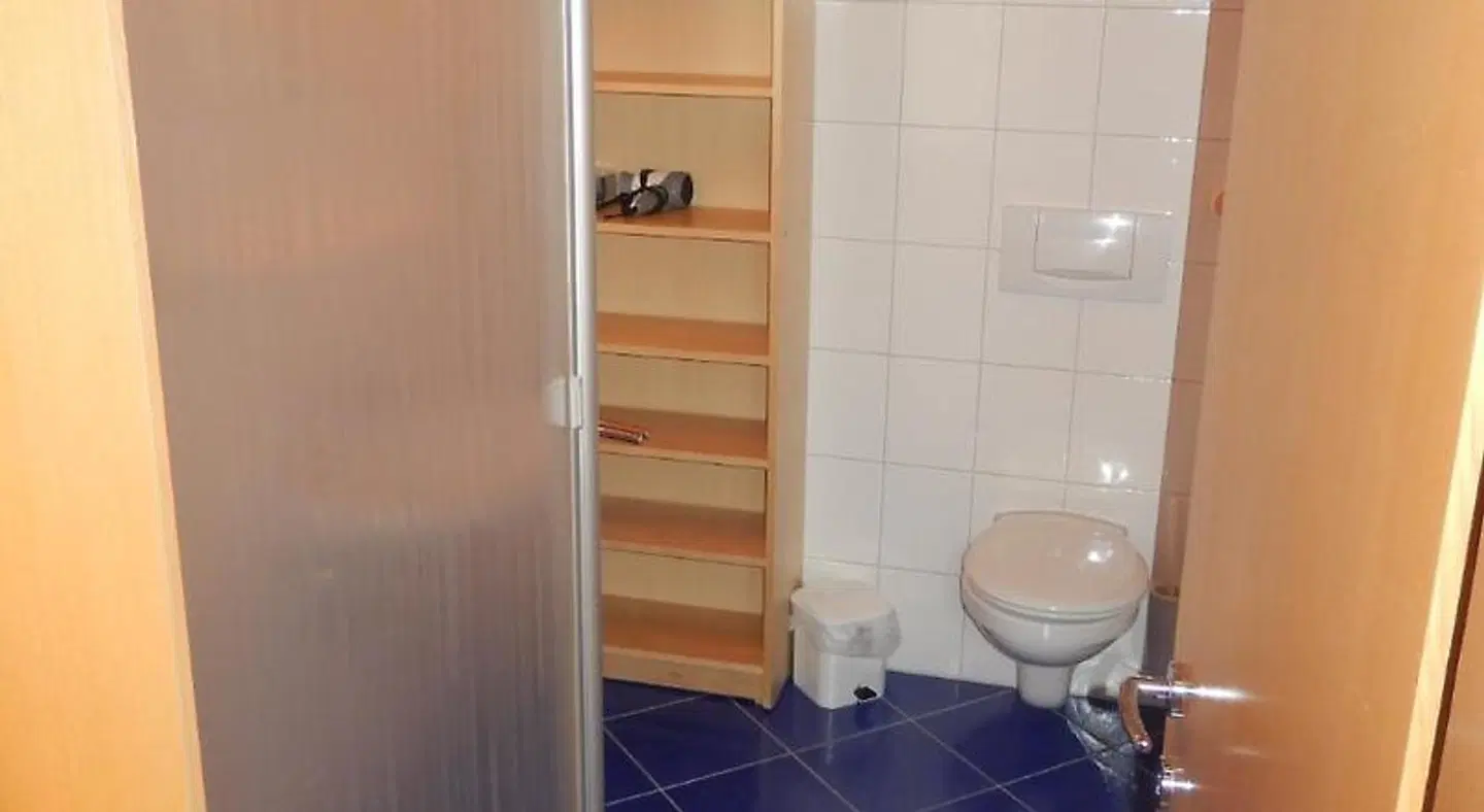 n Apartments Hotel Badezimmer