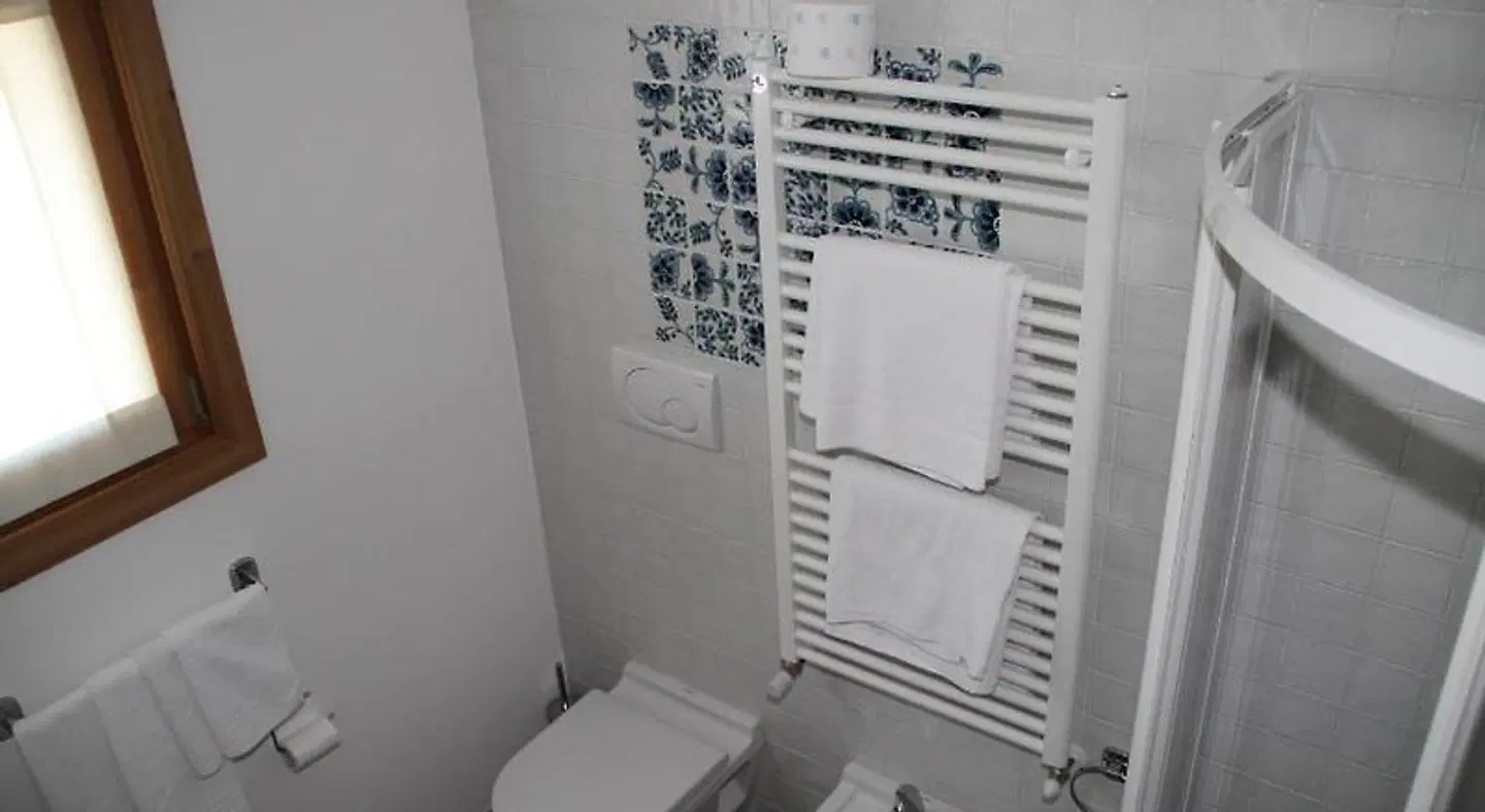 Agriturismo Raethia Badezimmer