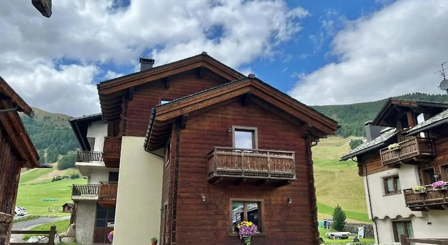 Central Rin EXTERIOR