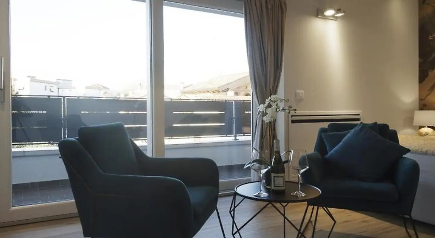 TiAMo Modern Design Guest House ROOM_EXAMPLE