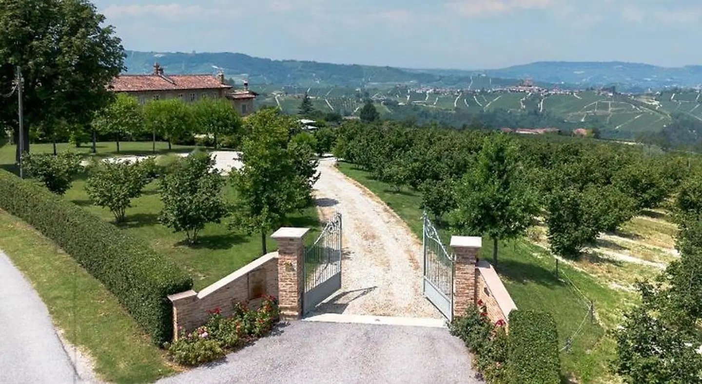 Tenuta Bricchi LANDSCAPE
