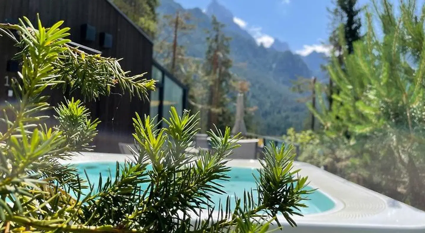 Skyview Chalets am Camping Toblacher See OUTDOOR_POOL