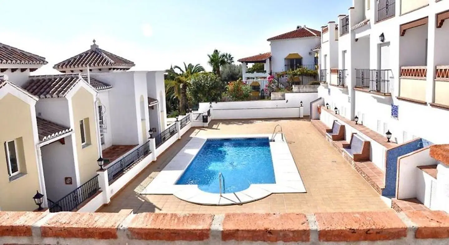 Apartamentos Chimenea OUTDOOR_POOL