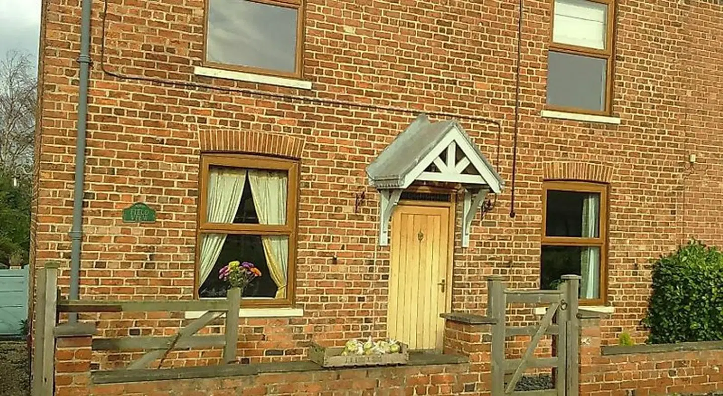 Field View B&B EXTERIOR