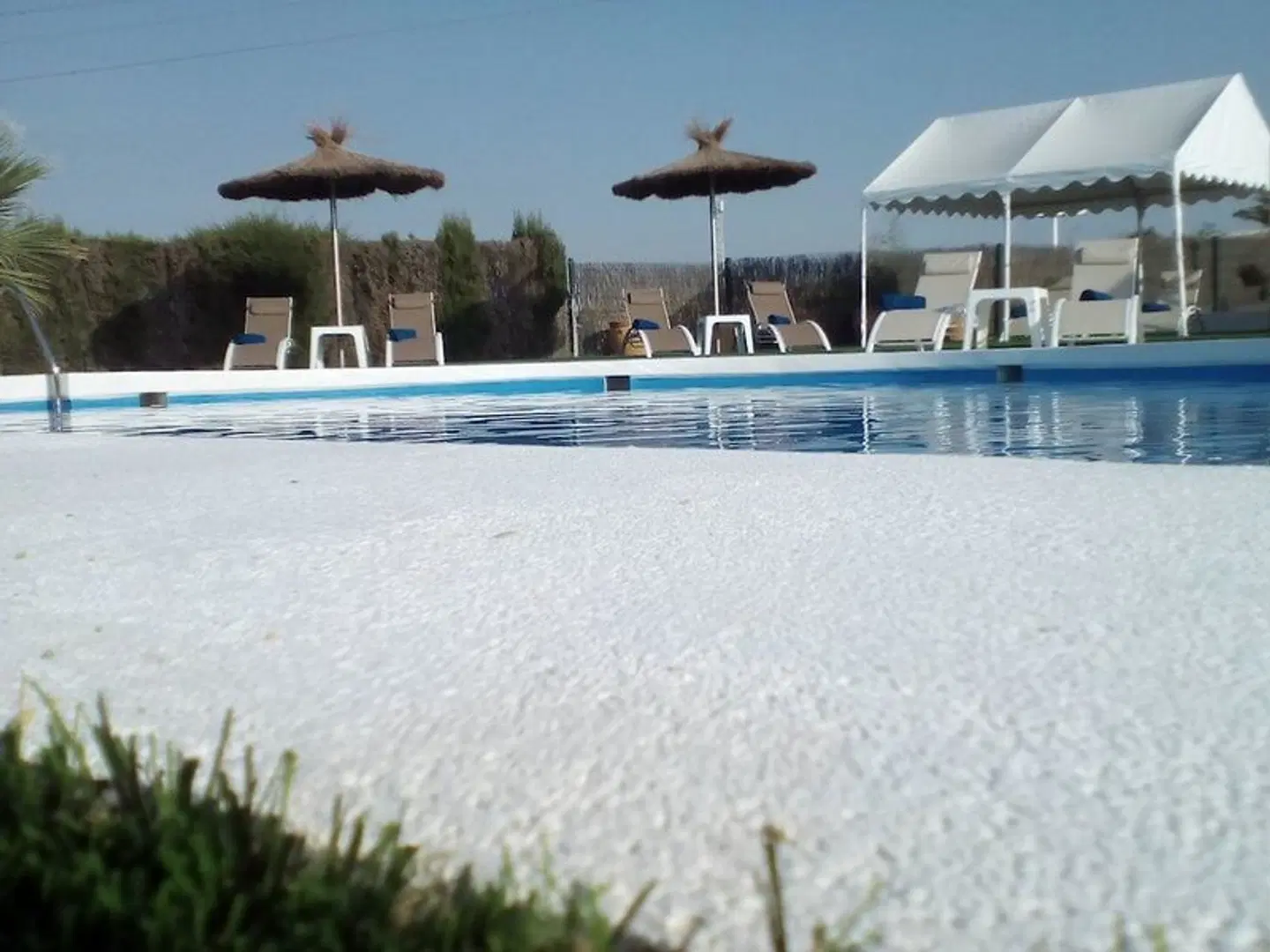 Avent Verahotel OUTDOOR_POOL