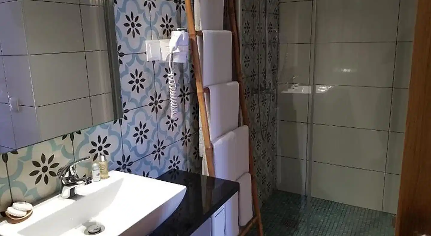 Falesias da Arrifana Badezimmer