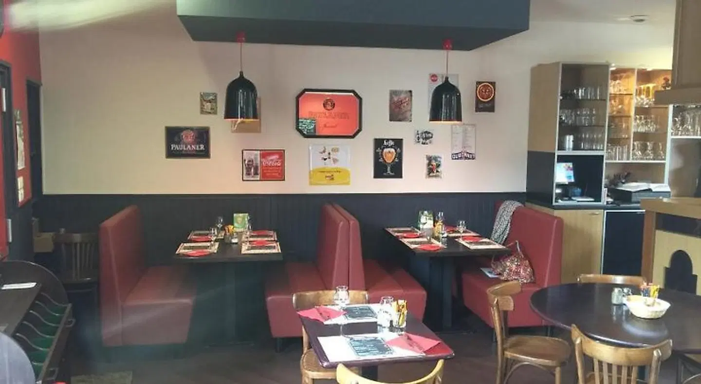 Au Père Tranquille Restaurant