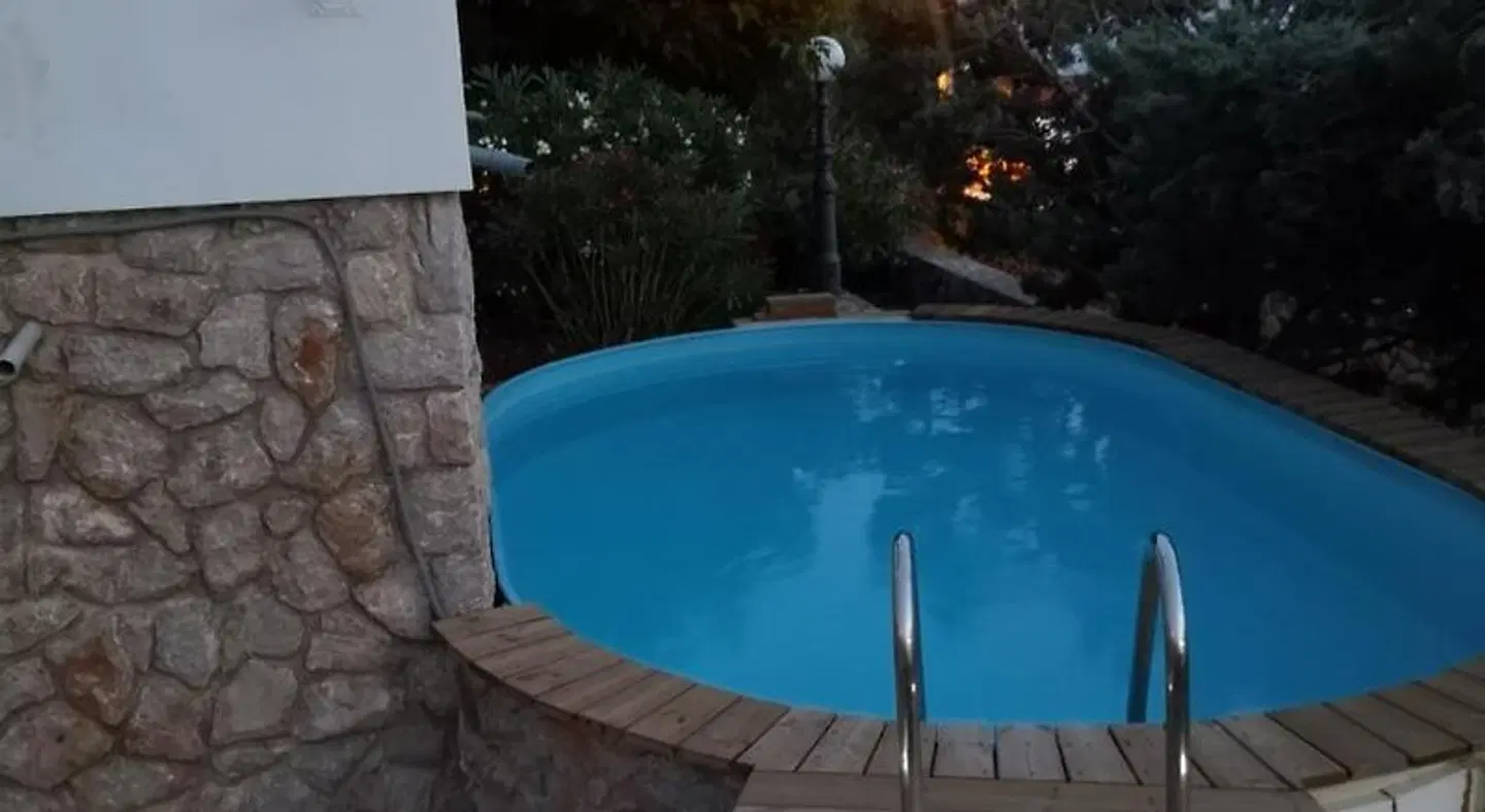 Willa Ferry **** OUTDOOR_POOL
