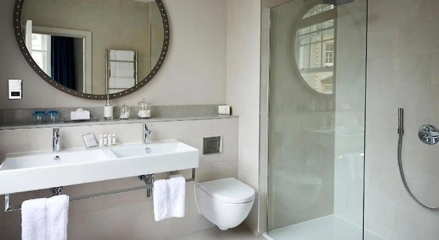 Bristol Harbour Hotel Badezimmer