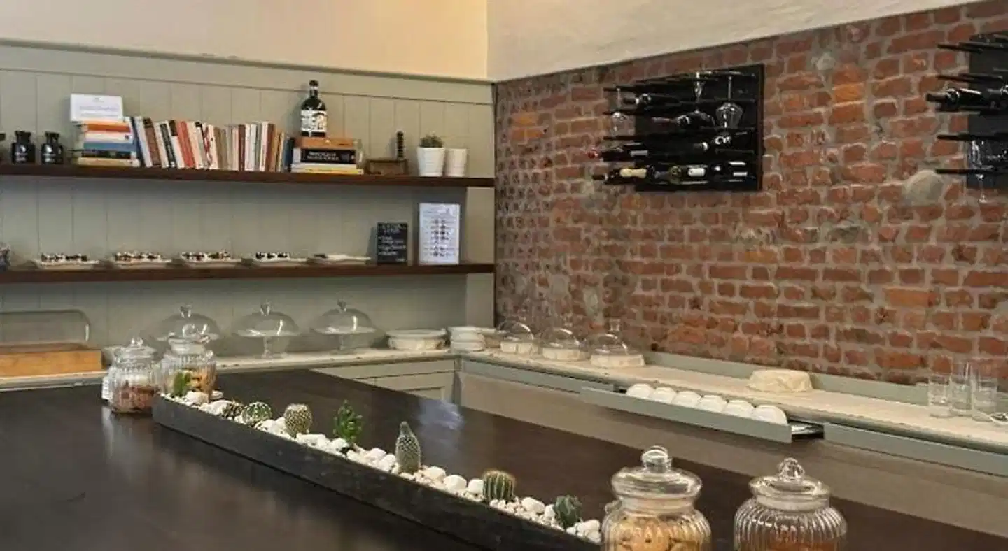 TownHouse 33 Boutique Hotel Restaurant