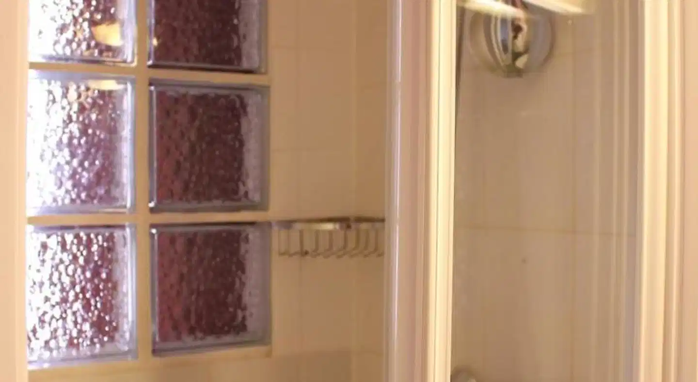 Arty Paris Hostel & Budget Hotel Lobby