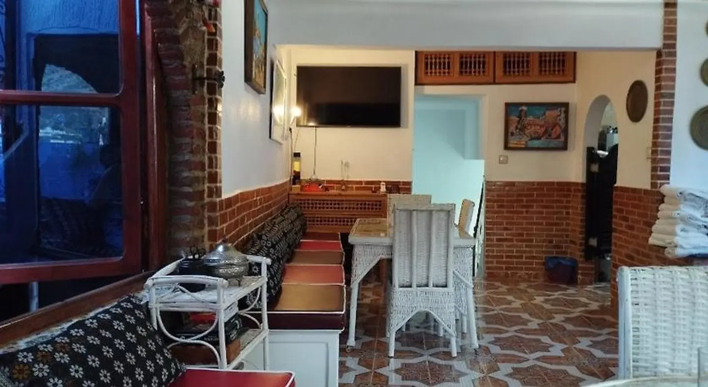 AYMANE ROOFTOP budget panoramic HOTEL Restaurant