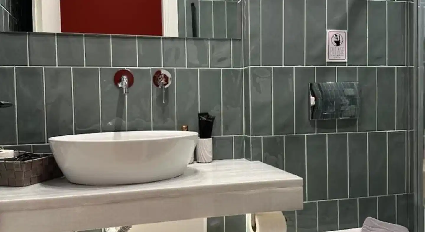 A-13 Belle Athenes - Luxury Rooms at Monastiraki Railway Station Badezimmer