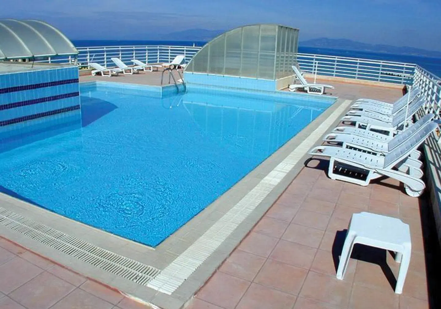 Kayhanbey Hotel OUTDOOR_POOL