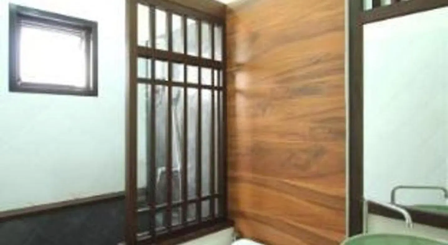 Huen Hug Chiang Mai Badezimmer