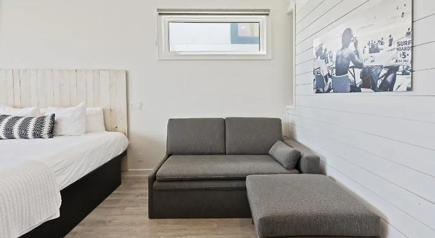 Lively Beach ROOM_EXAMPLE