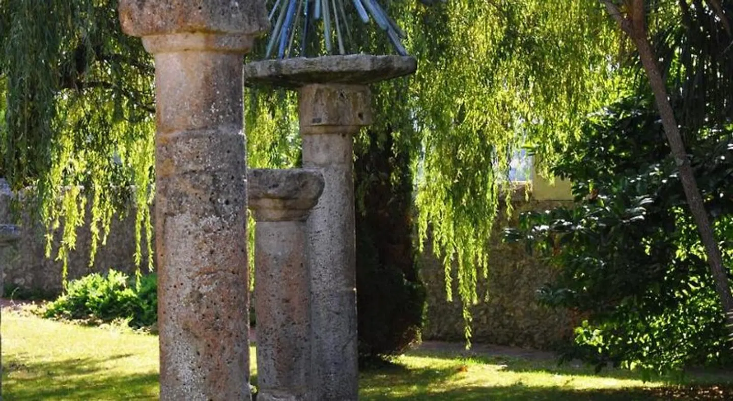 San Román de Escalante Garten