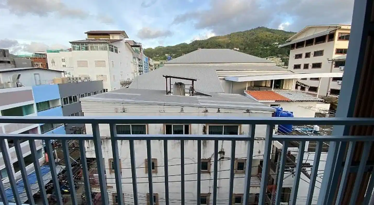 77 Patong Hotel & Spa Aussenansicht