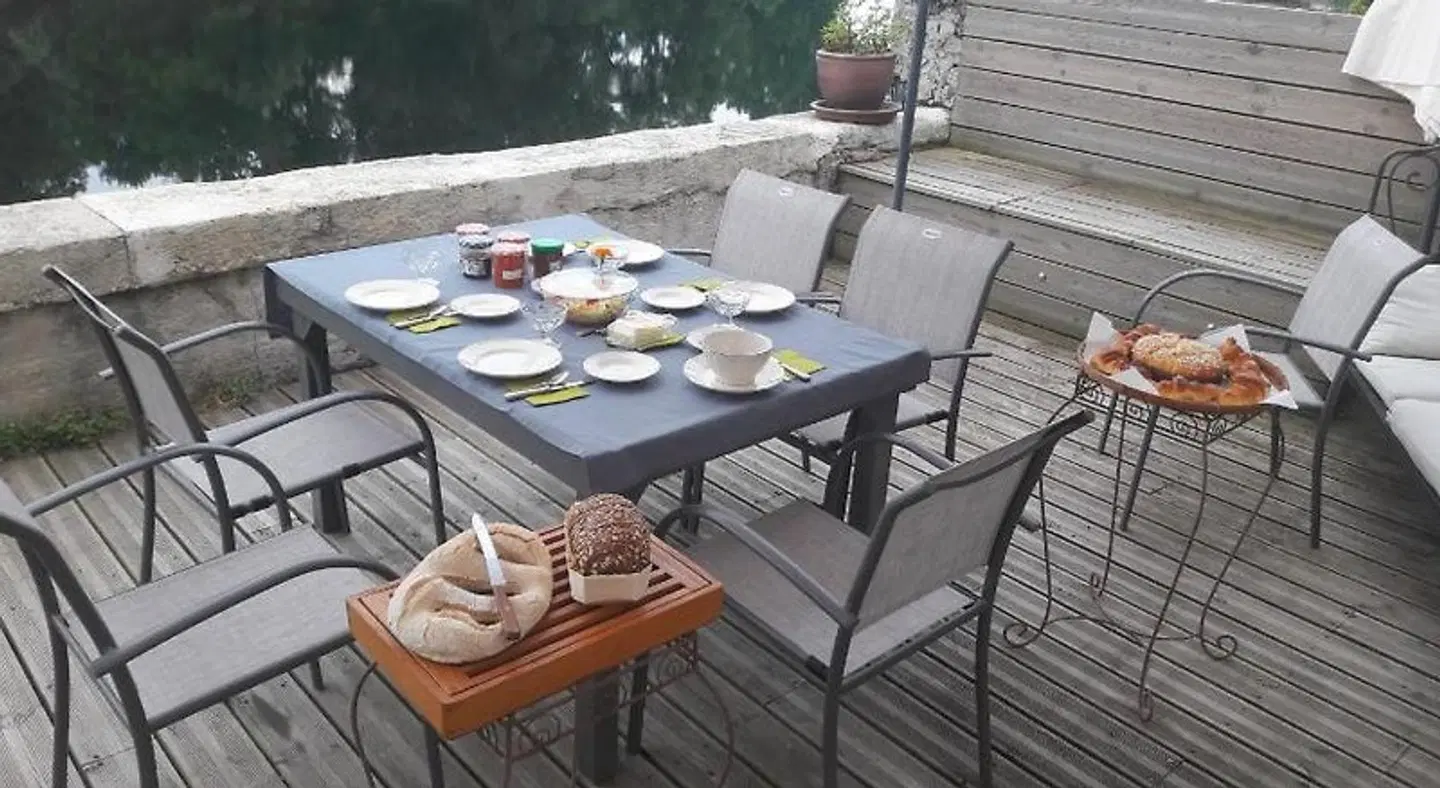 YGEIA Terrasse