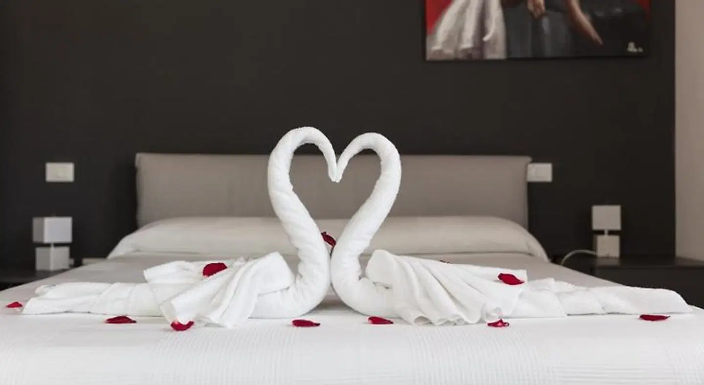 Diamond Apartments HEALTH_BEAUTY