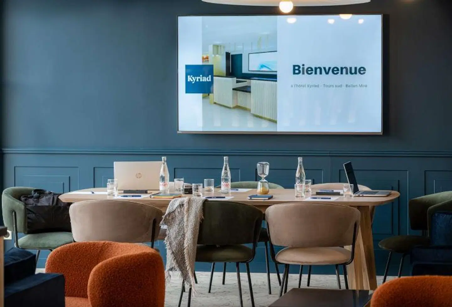 Kyriad Tours Sud - Ballan Miré Konferenz