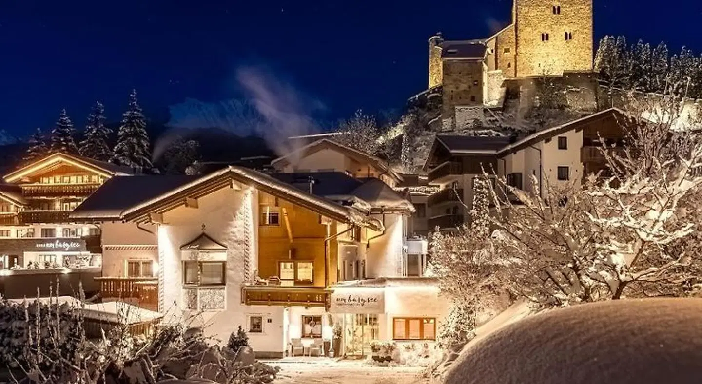 Appartements Am Burgsee EXTERIOR