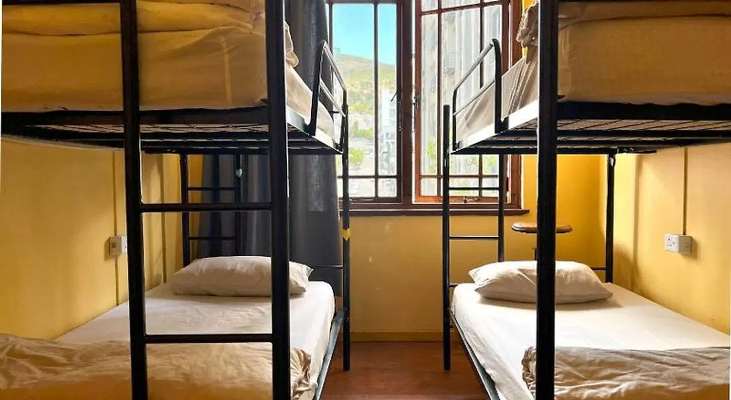 Long Street Backpackers Badezimmer
