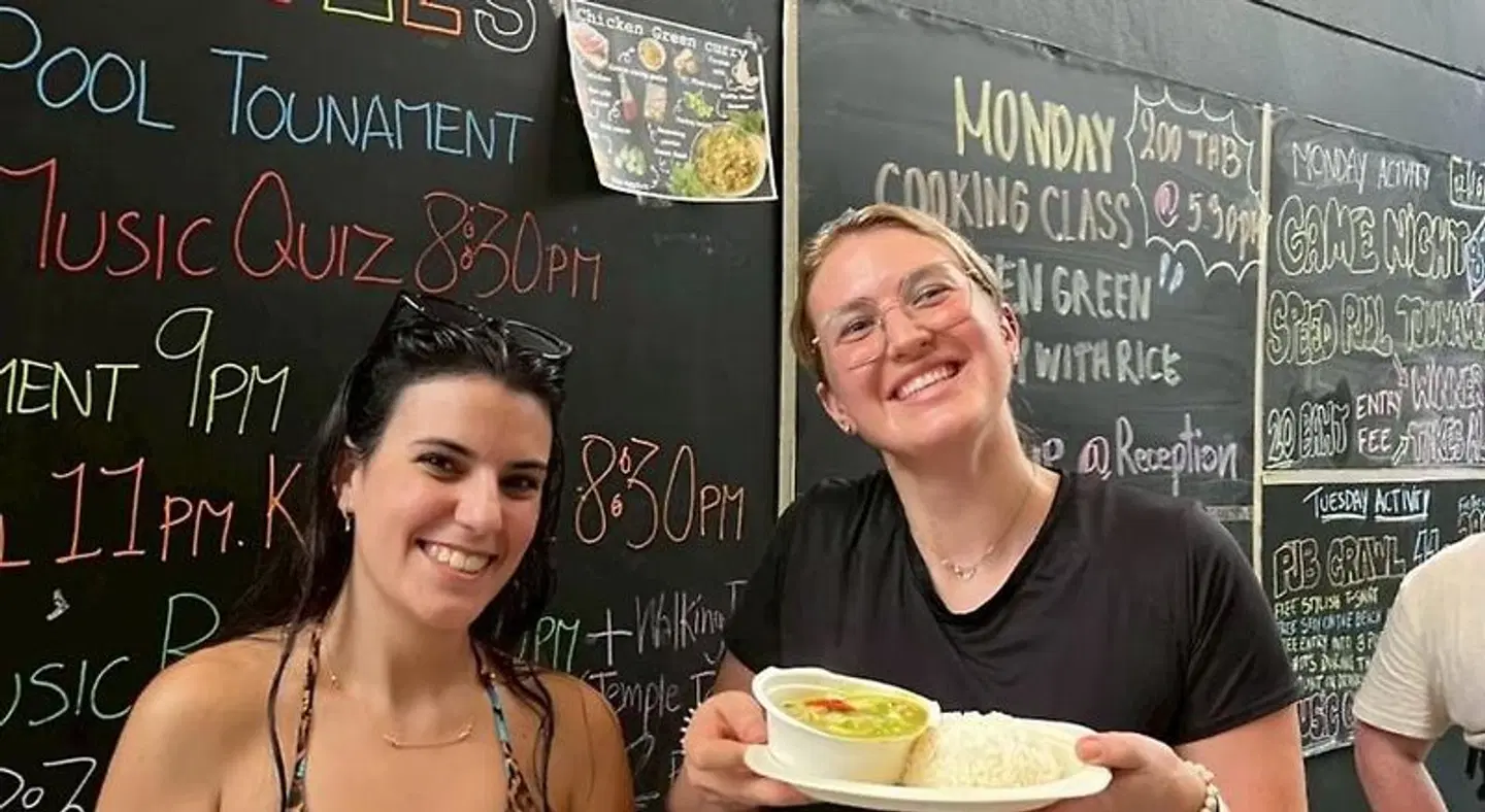 BED STATION Hostel Khaosan PEOPLE