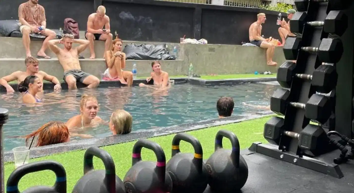 BED STATION Hostel Khaosan Sport und Entertainment