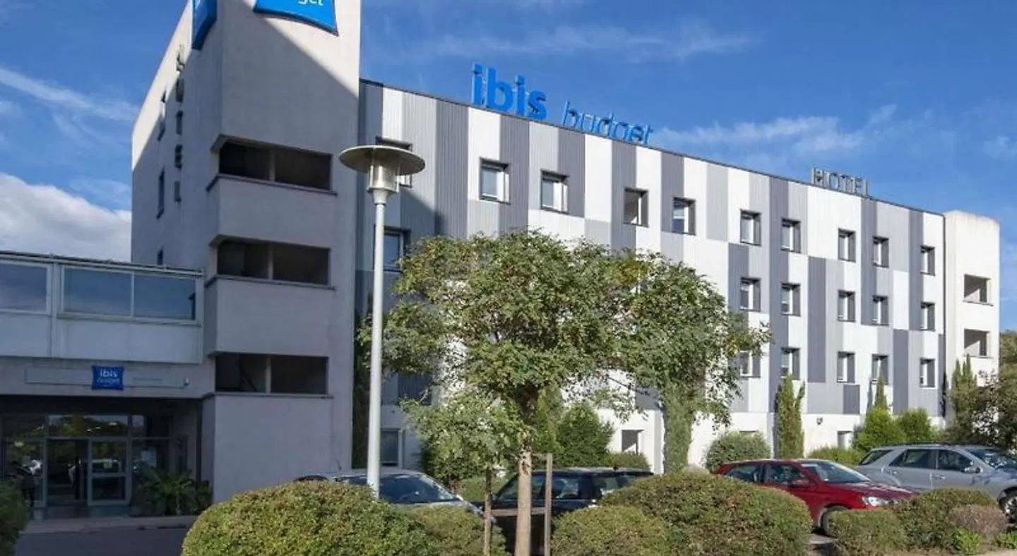 ibis budget Ajaccio EXTERIOR